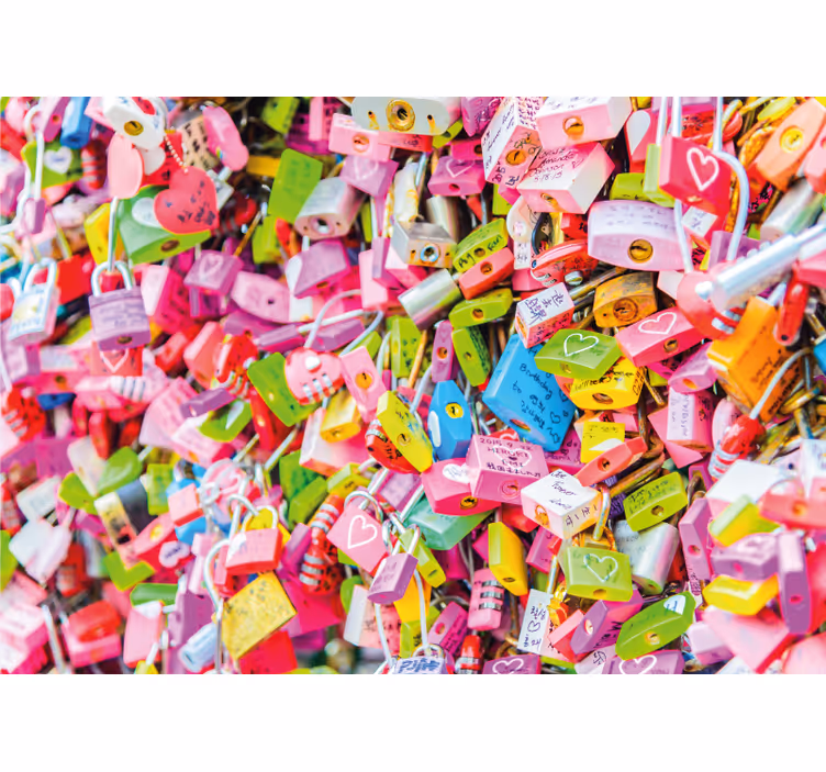 Tapisserie amour serrures colorées - TenStickers