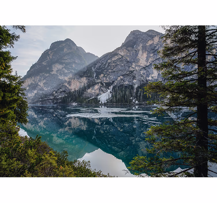 Tapisserie paysage résonance des montagnes paisibles - TenStickers