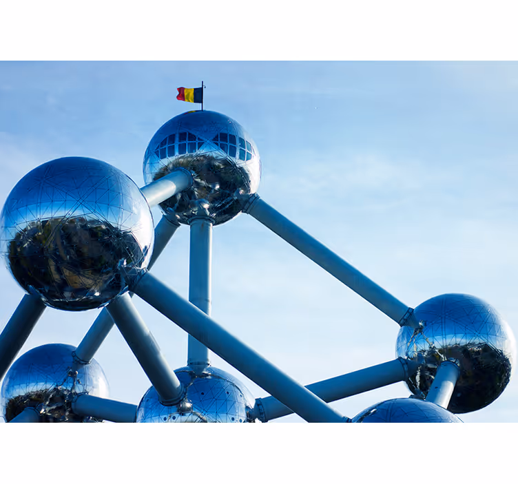 Papier peint panoramique Atomium - TenStickers