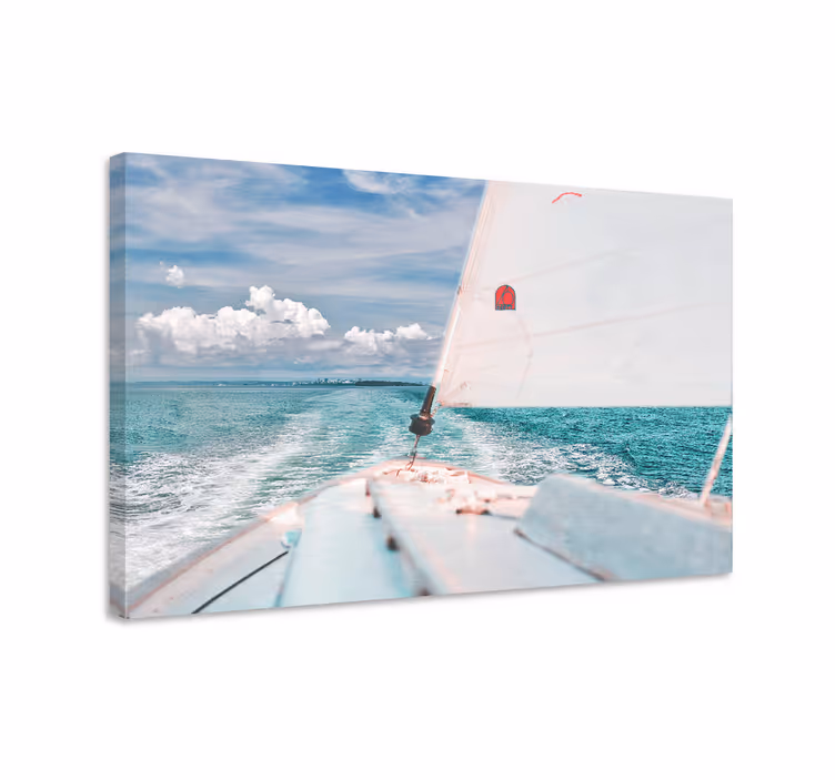Tableau mer naviguant à travers les vagues - TenStickers