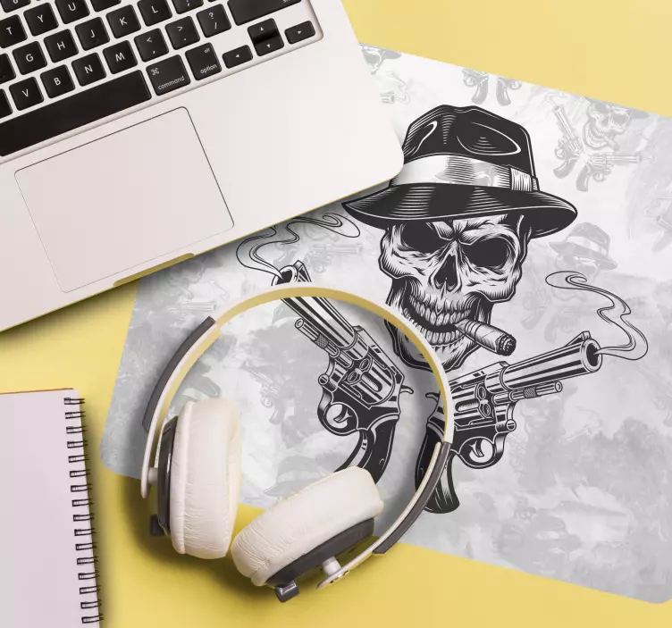 Tapis de souris gamer crâne avec des armes - TenStickers