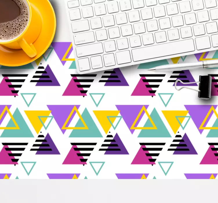 Tapis de souris motif triangles géométriques vibrants - TenStickers