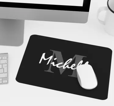 tapis de souris avec nom Initiale noire personnalisée - TenStickers