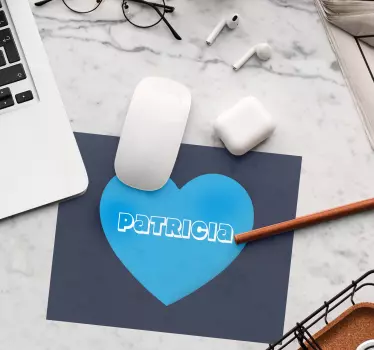 Tapis de souris nom personnalisation en forme de cœur - TenStickers