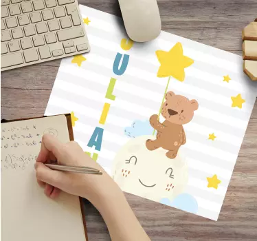 Tapis de souris ours tenant une étoile - TenStickers