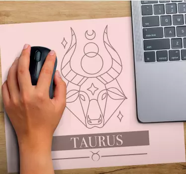 Tapis de souris taureau stylisé - TenStickers