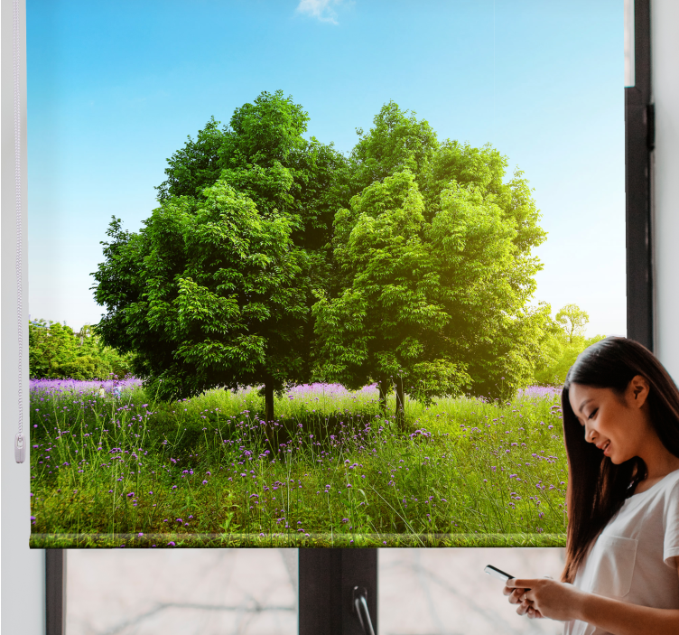 Store enrouleur arbre scène de verdure luxuriante - TenStickers
