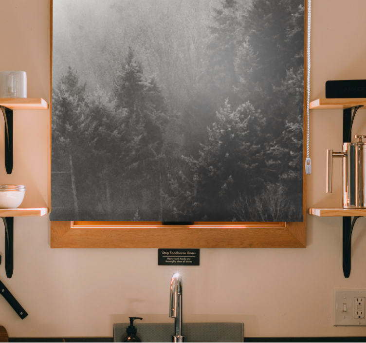 Store enrouleur arbre silhouette de forêt grise - TenStickers