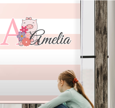 Store enrouleur chambre bébé charmant porcelet avec nom - TenStickers