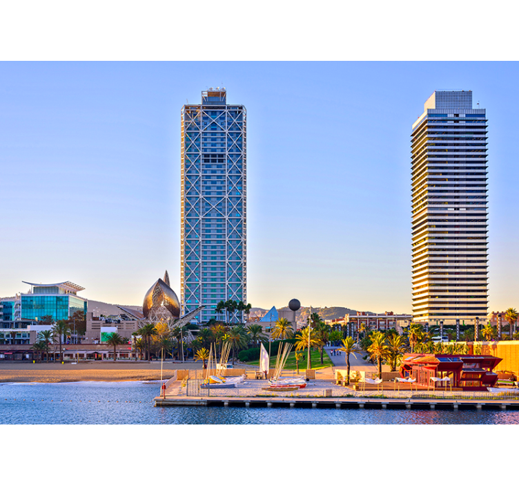 Tapisserie Barcelone vue côtière - TenStickers