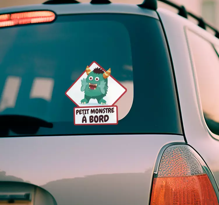 Autocollant bébé à bord petit monstre - TenStickers