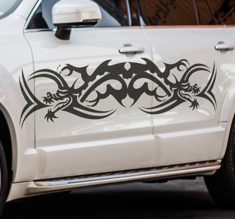 Sticker voiture dragon tribal - TenStickers