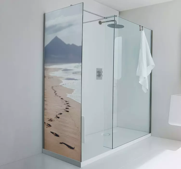 Sticker paroi de douche empreintes sur la plage - TenStickers