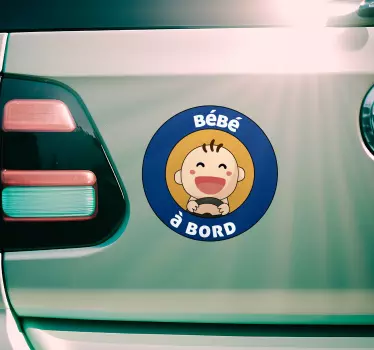 Sticker bébé joyeux à bord - TenStickers