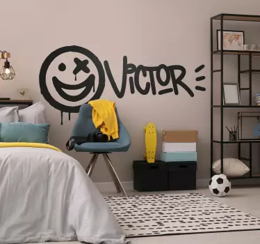 Sticker nom graffiti personnalisé et smiley - TenStickers