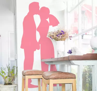 Sticker interrupteur silhouette de couple s'embrassant - TenStickers