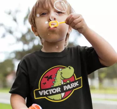 T-shirt enfant dinosaure jurassic park avec nom - TenStickers