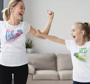 Tee-shirt mère et fille duo de méduses joyeuses - TenStickers