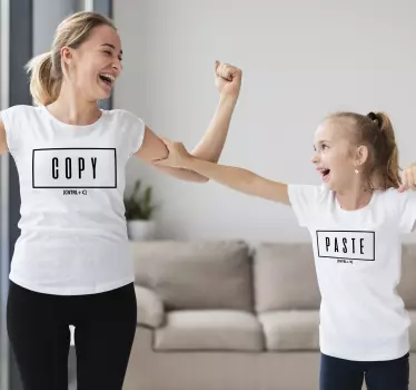 Tee-shirt mère et fille moment copié collé - TenStickers