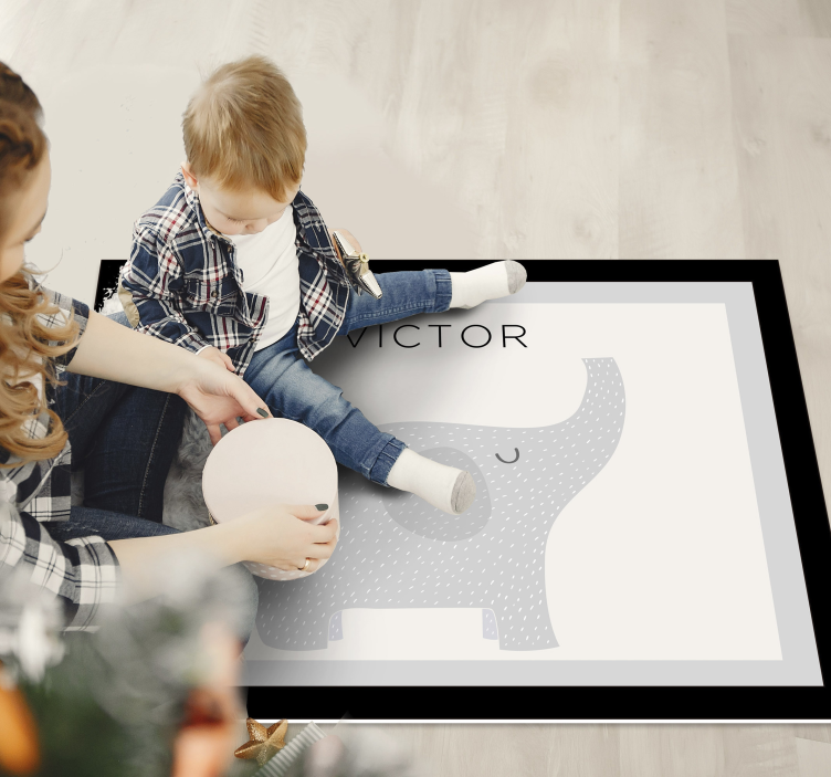 Tapis vinyle avec nom éléphant personnalisé - TenStickers