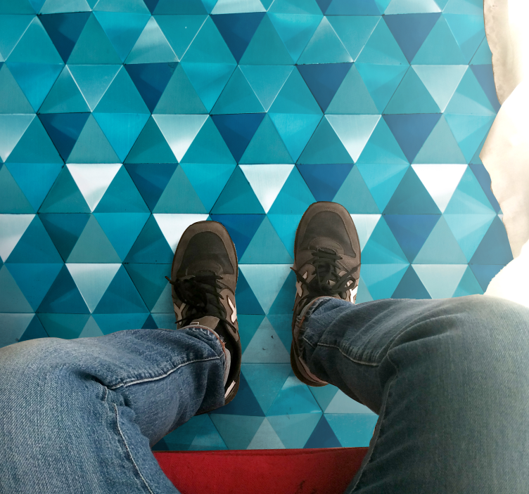 Tapis vinyles géométriques carrelage triangulaire - TenStickers