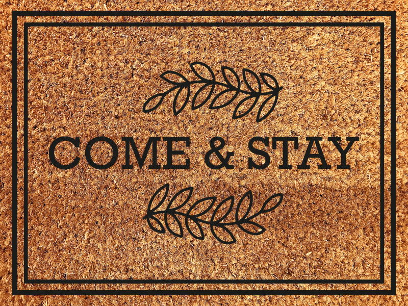 Tapis vinyle entrée phrase "viens et reste" - TenStickers